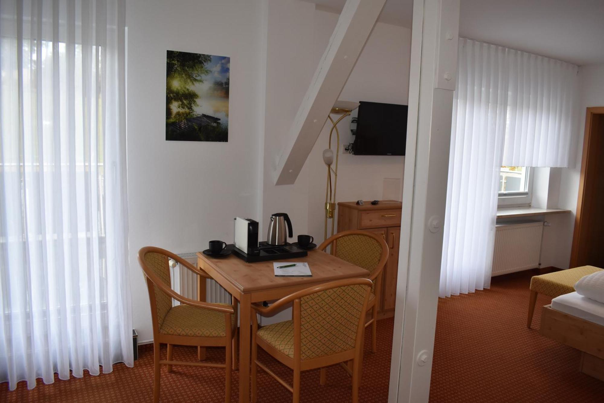 Hotel Talblick Dobel Oda fotoğraf